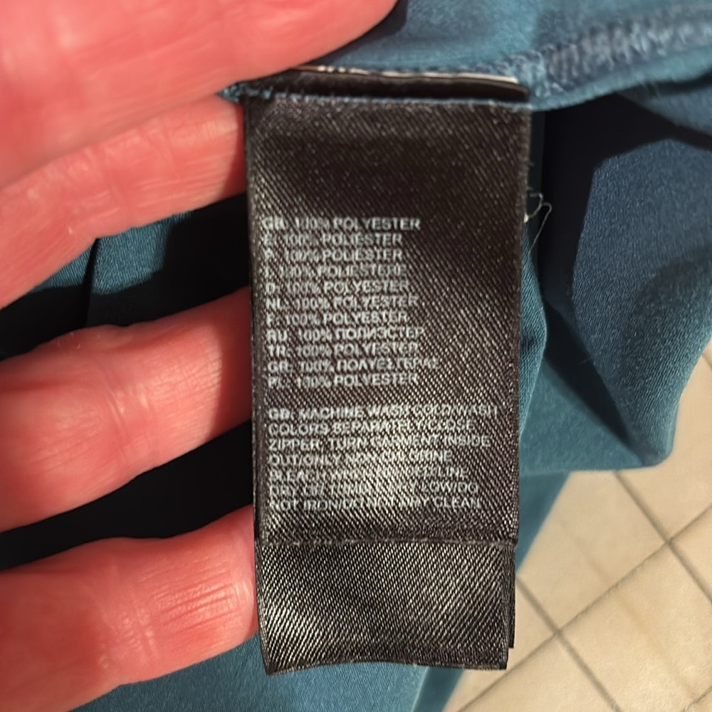 North Face hoodie - Picture 9 of 9